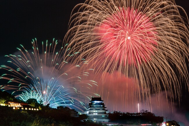 【春空に咲く花火】熱海海上花火大会4月20日（日）・28日（月）開催！特等席確約の送迎付きプランの販売中。残席数残りわずかです！次回は5月31日（土）