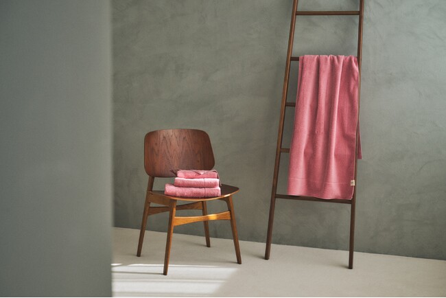 今治のタオルを中心に展開するライフスタイルブランド「OLSIA（オルシア）」。Limited Color 