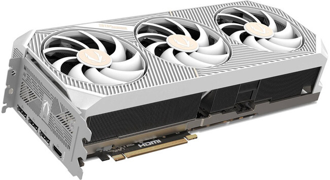 GeForce RTX 5080を搭載するホワイトモデルのグラフィックボード「ZOTAC GAMING GeForce RTX 5080 SOLID OC White Edition」を発表