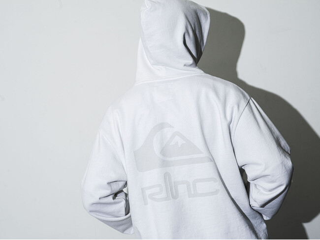 【RHC ロンハーマン】QUIKSILVERとの初コラボレーションが実現！ダブルネームロゴを落とし込んだコレクションが4/5(土)より発売。