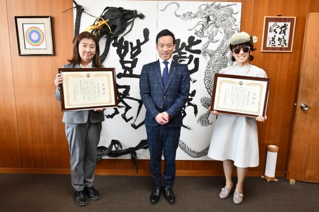 IZUMIOTSUインフルエンサー２人がゴールドランクを達成！市長から感謝状を贈呈