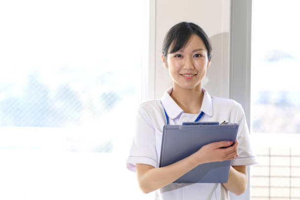 週あたりのネット利用時間が長い人ほどうつ病の発症リスクが高い傾向に?!インターネット依存がこころの健康に与える影響【2025年版】