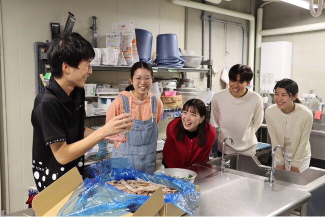 水族館アトアの裏側を覗く「バックヤードツアー」の定期開催が決定!