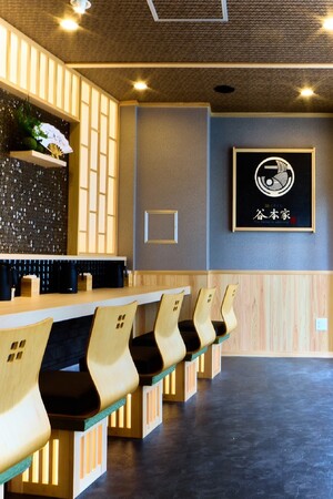 新感覚の泡系鶏白湯ラーメンが登場！ 4/1より販売開始！