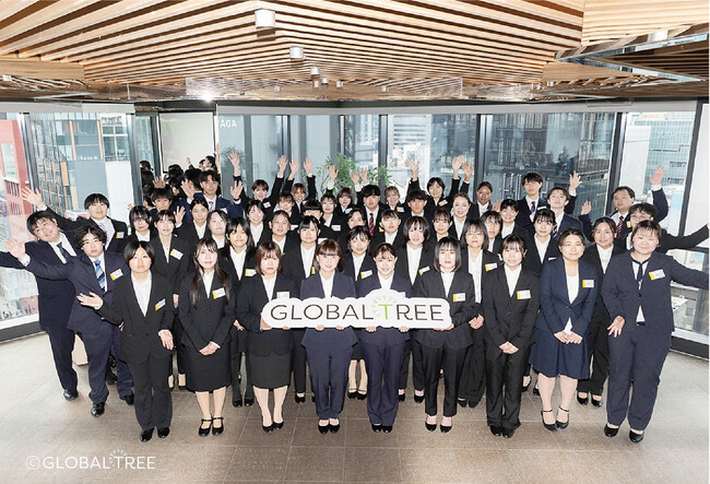 【2025年度入社式】新卒採用は目的を問われる「ハイブリッド型」へ。1歳～シニアまで 障がい者のトータルライフサポート事業のGLOBALTREE GROUPが、53名の新入社員との入社式を開催。