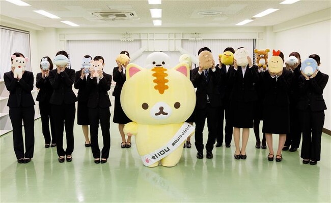 ―サンエックス2025年度入社式を実施―　先輩社員代表としてサンエックスの広報「コロニャ」が登場
