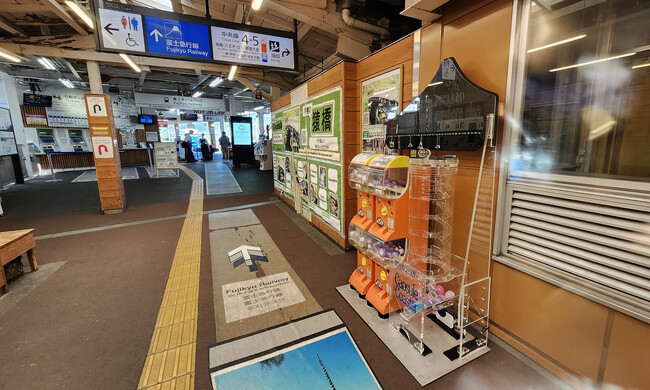 「アクガチャ」駅導入！インバウンド観光客が大好評