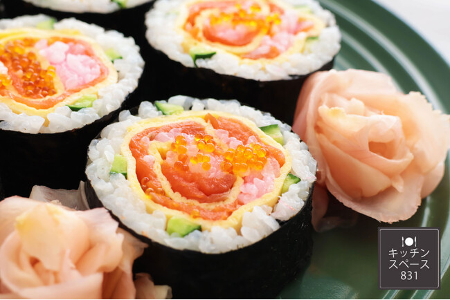 【料理教室｜4月開催】美しい断面を楽しむ！飾り巻き寿司のレッスン お好みのドレッシングで味わうサラダ付き