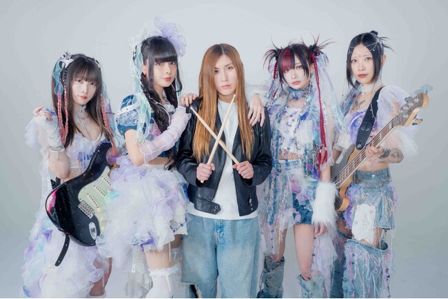 話題のガールズバンドKILLT MELT LAND人気お笑いコンビ納言の薄幸とコラボ決定！