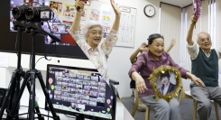 「オンラインレクリエーションは必要」97%が肯定　高齢者施設での有用性が明らかに！