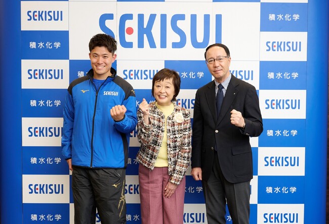 日本パラ陸上競技連盟とオフィシャルパートナー契約を締結しました