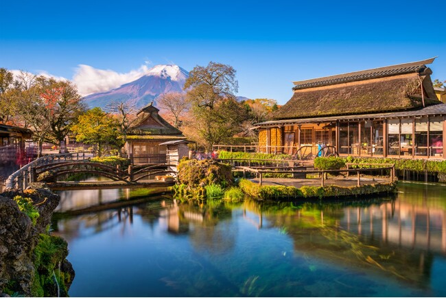 外国人観光客に人気の観光スポット「忍野八海」へのアクセス向上富士山の玄関口「河口湖駅」から「忍野八海」行き特急バス4月7日（月）より運行開始