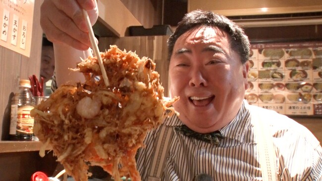 【ＢＳ日テレ】「ドランク塚地のふらっと立ち食いそば」まるでお好み焼き!?巨大かき揚げに笑いが止まらない！　立ち食いそばの激戦区・新橋で新たな出会いが！　新橋に世界初の博物館!?