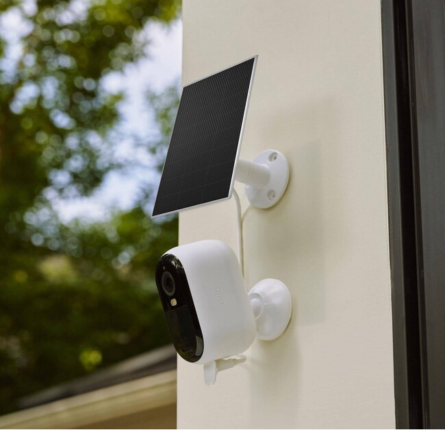 ARLO、さらなる互換性を備えた新しいユニバーサルソーラーパネル充電器を発表