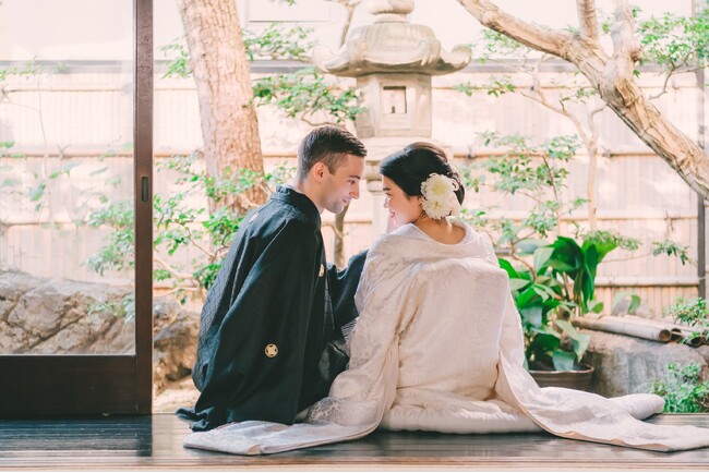 【京都で写真撮影するなら夢館】婚礼京町家撮影をご利用のお客様へ期間限定打掛1枚無料お着替えキャンペーンを5月から開始