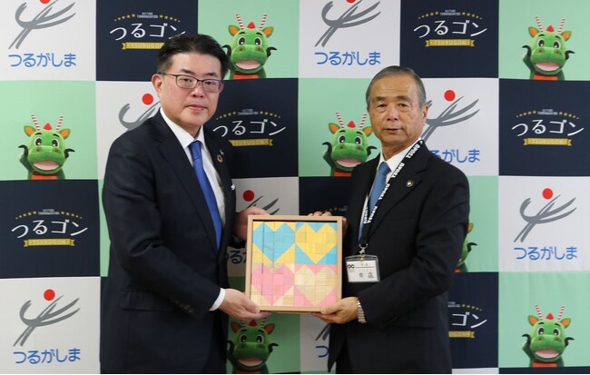ビジネスオリコ、鶴ヶ島市に『知育パズル』を寄贈