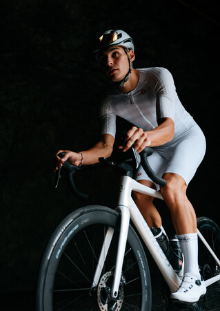 Castelli 春夏2025 新コレクションを発売開始