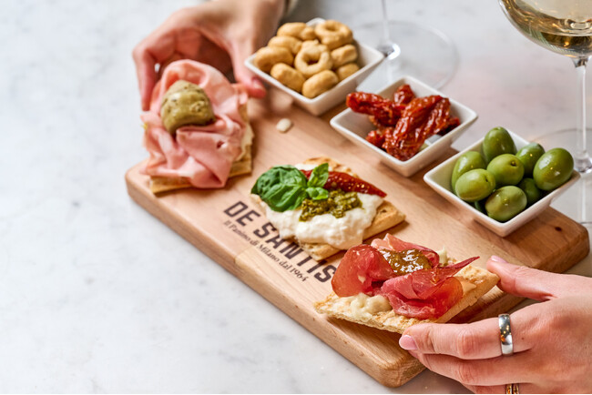 イタリアミラノの老舗パニーニ店『DE SANTIS』が日本初上陸！FORUにてオープニングイベントを開催！