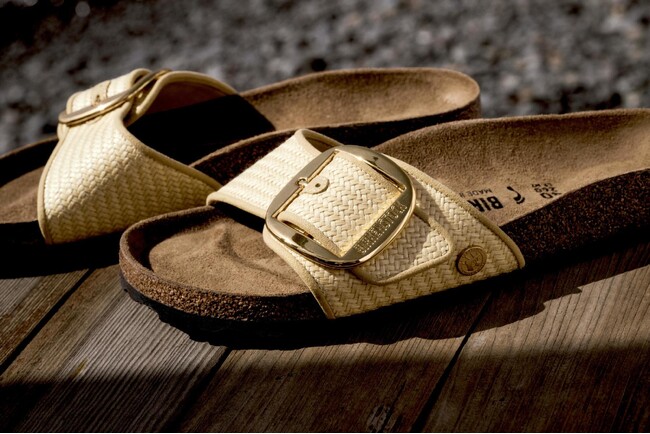 BIRKENSTOCKの定番、MADRIDとARIZONAに、クラフトマンシップの息づくラフィア素材が登場