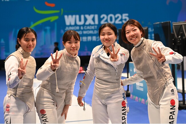 【フェンシング】2025ジュニア世界選手権（中国／無錫）女子フルーレ団体で日本チームが銅メダル獲得！