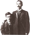 石塚三郎博士(右)野口英世博士(左) 石塚三郎博士(右)野口英世博士(左)