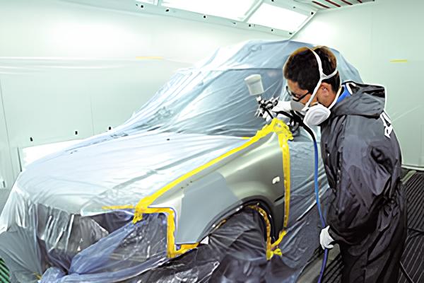 町工場発、環境配慮型自動車修理の革新。水性塗料技術で世界標準に挑む足立の整備工場『株式会社よろず自動車』。2025年度も足立ブランド認定企業として活動いたします。