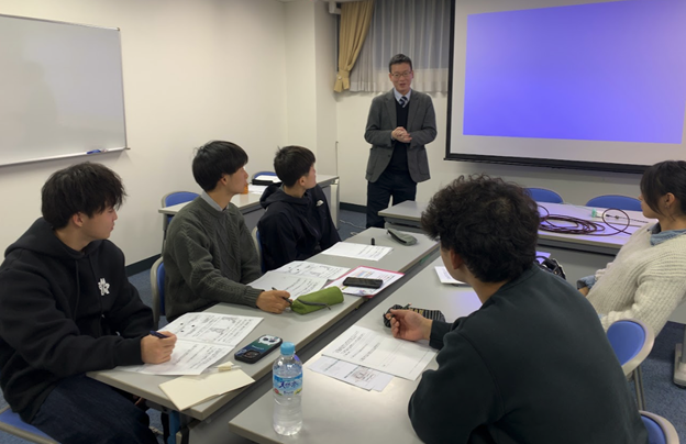 【開催レポート】西野偉彦氏と”18歳選挙権と主権者教育”をテーマにワークショップを開催