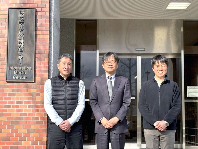 将来の完全BYOD化まで見据えた環境を実現。学生発の新しい研究も生まれており更なる提案に期待。国立大学法人 広島大学様への教育用情報端末システム導入事例を公開