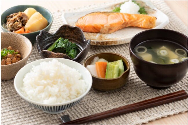 物価高な今！食費を抑えても健康を諦めない！食品高騰でも健康な食生活を実践できる 日本糖尿病学会専門医が選ぶ本当に体にいい食材とは？