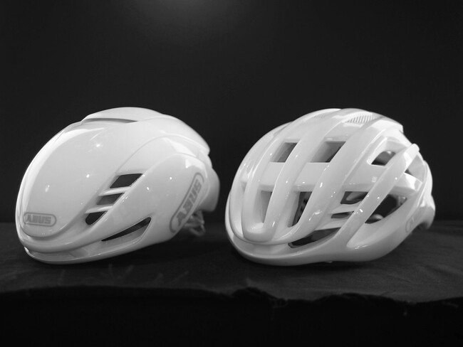 すべてが白い ABUS（アブス）ピュアホワイトヘルメットが登場