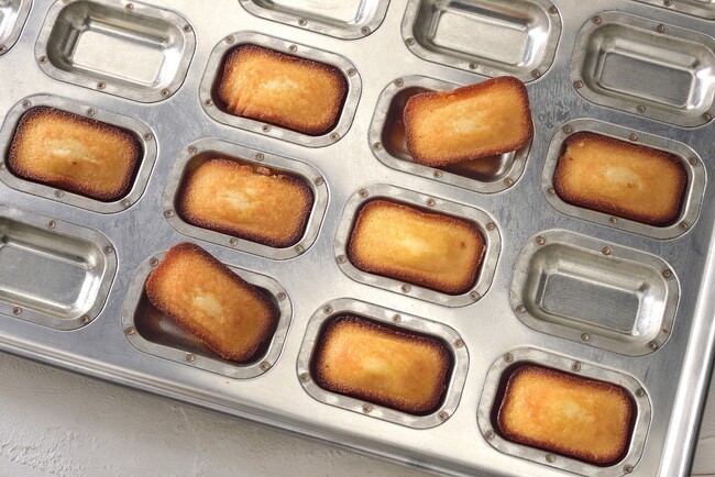 お店の厨房で焼き上げる絶品フィナンシェ『焼きたて鎌倉フィナンシェ』鎌倉本店を中心に4月18日(金) 新発売！４つの素材にこだわった贅沢な味わい