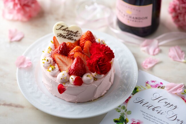 【横浜/大宮】カーネーションといちごづくしのキュートなケーキに、日ごろの感謝の気持ちを込めて「母の日限定 カーネーション＆ケーキ付プラン」