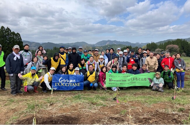 ロクシタン、熊本県山都町の植樹プロジェクトに1,100本を寄贈。有機農業発祥の地、熊本県山都町の豊かな生態系を育む森づくりに貢献。