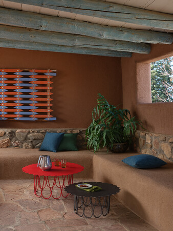 【Herman Miller】Alexander Girard デザインの「Girard Flower Table」を新たにコレクションに追加