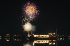 河口湖花火の風景 河口湖花火の風景
