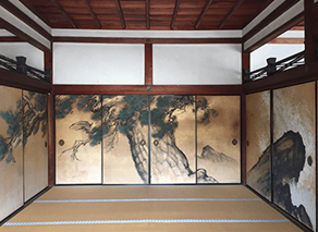 山田商会HDとともに仁和寺でのドローン床下点検実証を実施