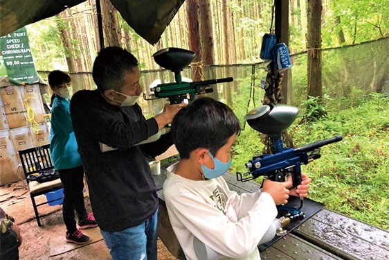 【こどもの休日の過ごし方】父の日開催！お父さんと一緒にペイントボールに挑戦！