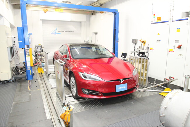 自動車評価試験設備「Vehicle Test Cell」を開設