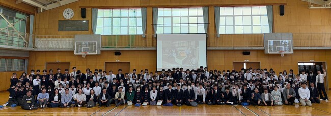 学校教育×企業研修の教育プロジェクト「NEXT SENSEI」、スズキ社員が高校生に“等身大のキャリア”を語る出前授業を実施！