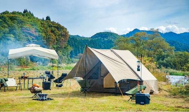 キャンプシーズン到来！コメリから2025年春夏新作アウトドアギアが登場！60秒で設置ができる「エアーフレームテント」や、昨年人気の「タフクーラーバッグ」の新色が4月24日より順次発売開始！
