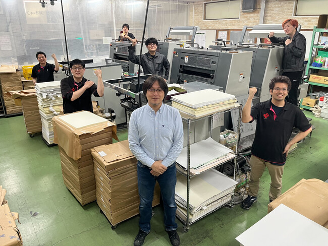 「宝物」を作る同人誌専門印刷所『しまや出版』!! 2025年度も新入社員が続々入社、最新機器も業界初導入!止まらぬ成長を支える現場の熱意と仕組みに迫る！