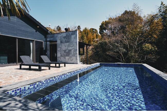 【宗像市新規開業】[森に息づく、遊びと暮らしが交差する「天然水が湧き出る隠れ家」へ。オーナーこだわりの邸宅が、“自然と遊ぶ宿”として生まれ変わります。