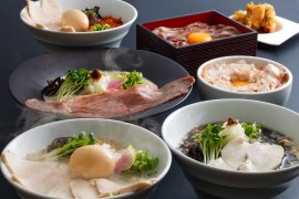 実店舗「らーめん 牛骨の王　アルデ新大阪店」取り扱い商品