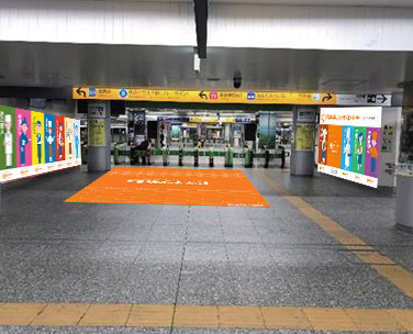 飲食求人サイト『グルメキャリー』 ゴールデンウィークに横浜駅を広告ジャック！
