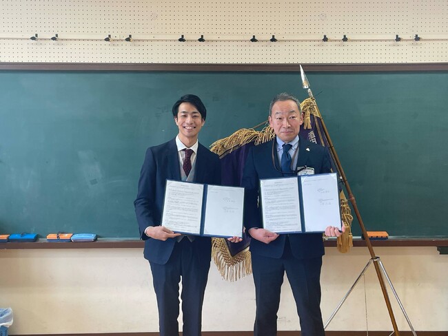 小学生にアントレプレナーシップの学びを！(一社)まなびぱれっとと1年間のプログラム構築―酒田市立琢成小学校創立50周年記念事業―