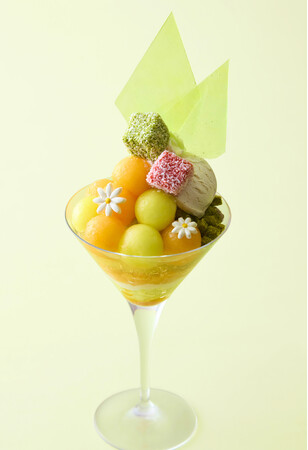 【リーガロイヤルホテル大阪】季節限定！甘くとろける果実で、初夏の味覚を味わうひととき「Melon Royal Parfait（メロンロイヤルパフェ）」