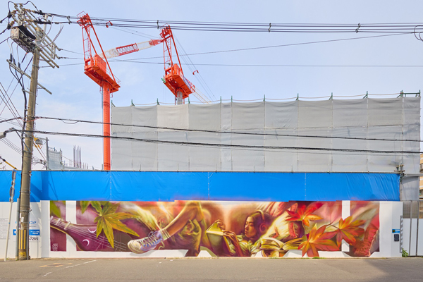 隣接する学生マンションと多世代のコミュニティ形成を促進する新築分譲マンション『イニシア南茨木』立命館大学とコラボレーションした仮囲いアートをお披露目(ニュースリリース)