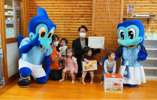 【ジュビロ磐田×エド・インターGENI 知育玩具寄贈プロジェクト第4弾　知と笑顔をこどもたちに届けよう！】