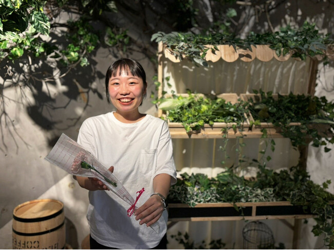 おふろcafe ハレニワの湯の母の日イベント開催中。母の日当日には女性のお客さまへのカーネーションのプレゼントも