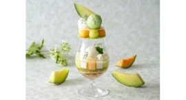 みずみずしく香り高いメロンを味わう「パルフェ メロン~メロンのパフェ~」 みずみずしく香り高いメロンを味わう「パルフェ メロン~メロンのパフェ~」